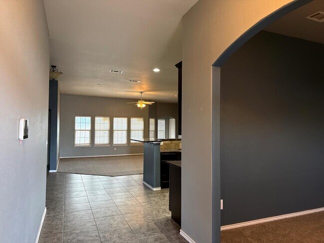 Foto del edificio - 200 E 99th Ct