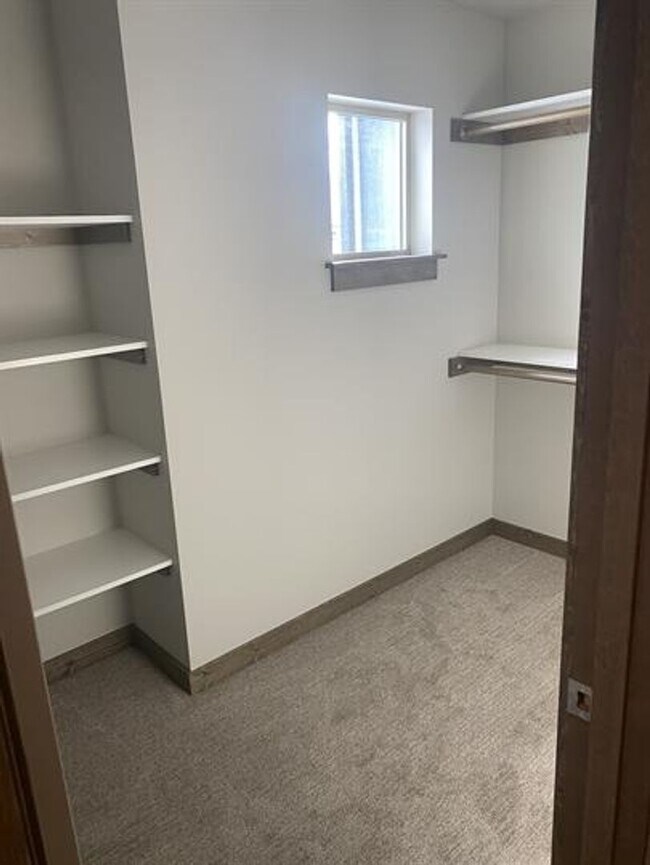 Foto del edificio - 1313 Fozzie Ln