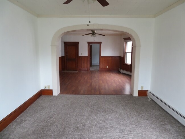 Building Photo - 205 Hersom St