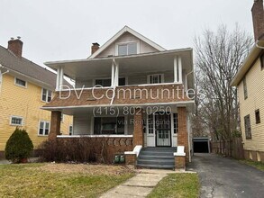 Building Photo - 872 Helmsdale Rd