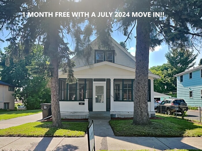 Primary Photo - LEASING SPECIAL!! Adorable 3 Bedroom, 1.5 ...