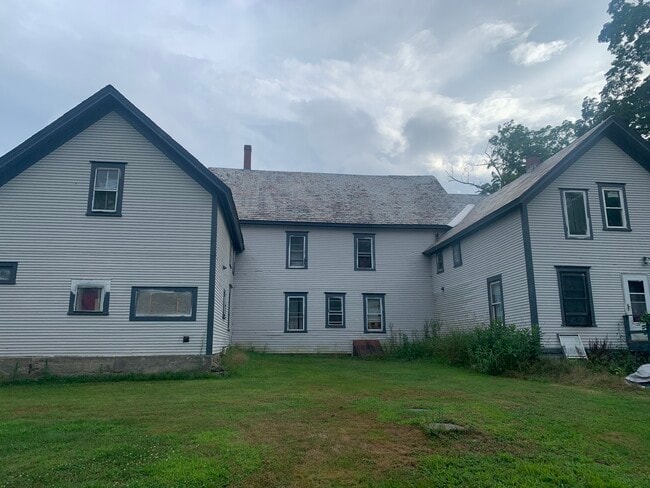 Building Photo - 1063 Marlboro Rd