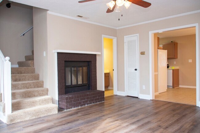 Foto del edificio - Half off first month rent move in special!
