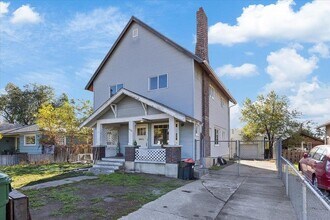 Building Photo - 1804 E Liberty Ave