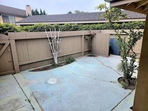 Building Photo - 243 Moreton Bay Ln
