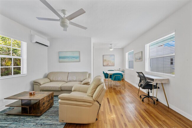 Building Photo - 3015 Seville St