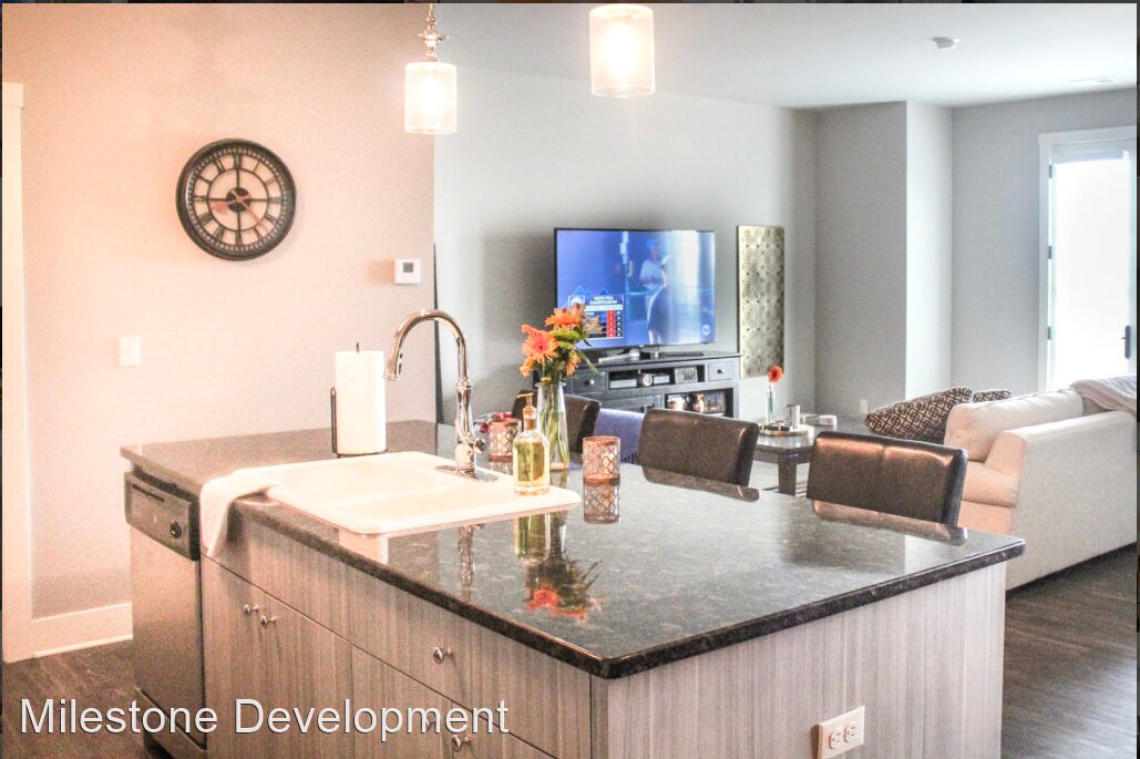 3625 Dewey Ave, Omaha, NE 68105 Room for Rent in Omaha, NE