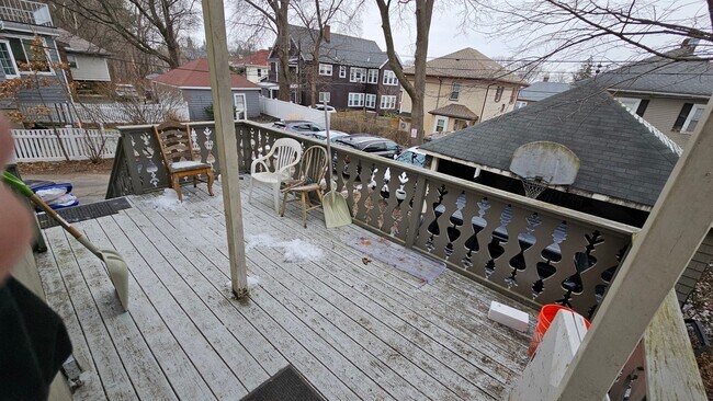 Photo - Walk to BC Campus. Lage Unit. In Unit Laundry. Always BC Favorite Apartment