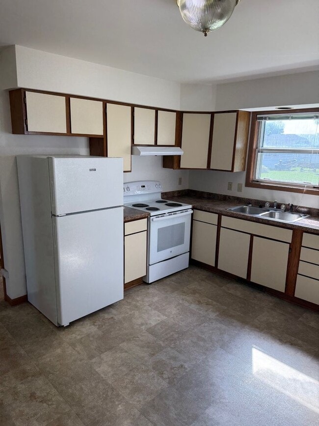 Building Photo - 510 Pheasant Dr