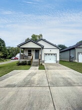 Building Photo - 327B Keeton Ave