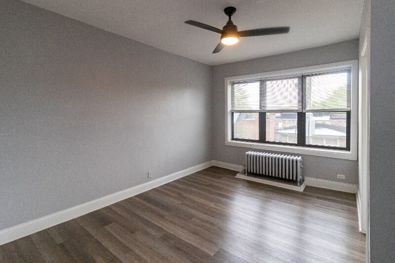 Foto principal - 6916 S Clyde Ave