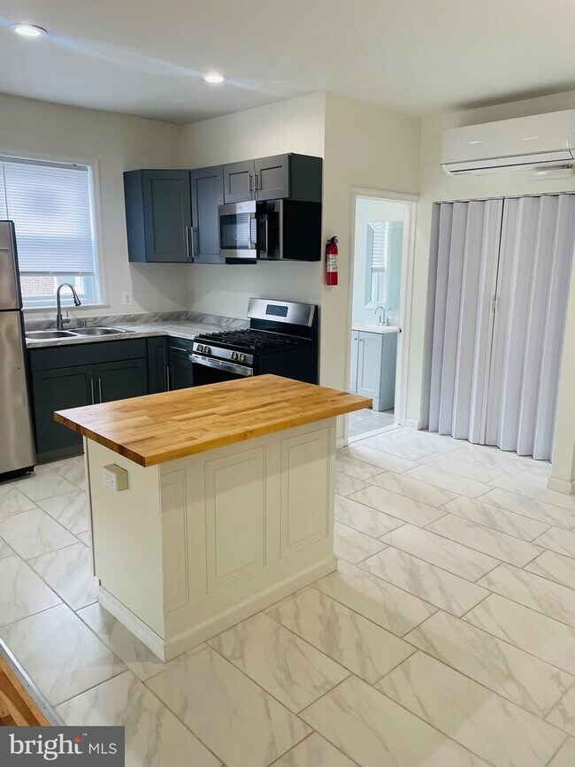 Foto del edificio - 442 W Hanover St