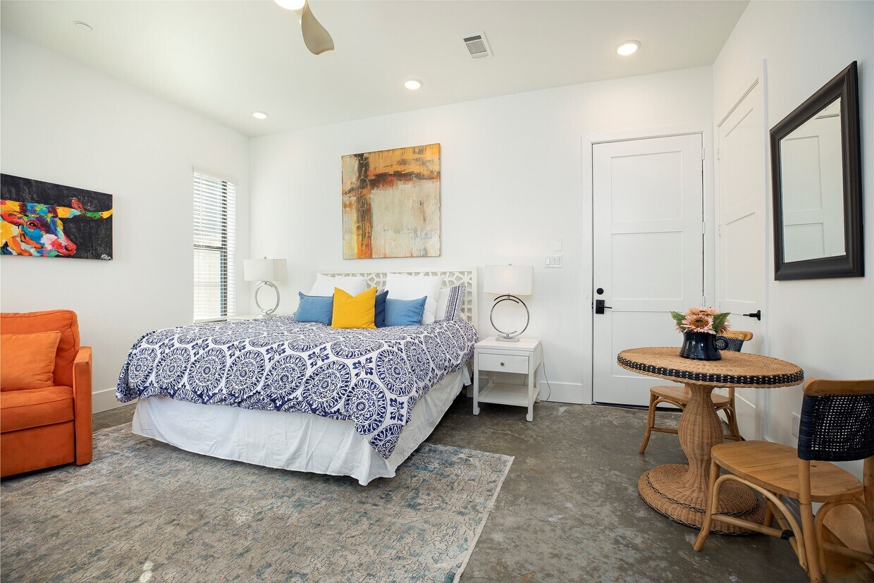 Foto principal - 1103 Dart St