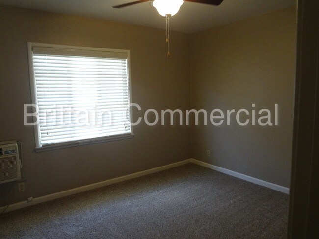 Building Photo - 1730 O St