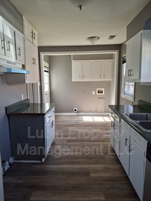 Foto del edificio - 3313 Ridgecrest St