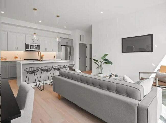 Foto del edificio - 52 Withington St