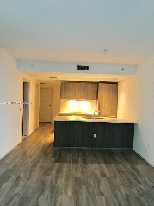 Foto del edificio - 801 S Miami Ave