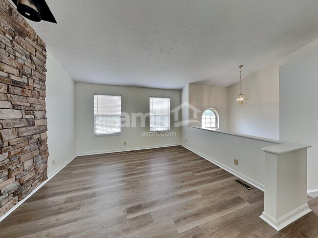 Foto del edificio - 117 Ridgewood Dr