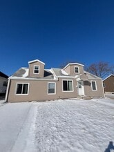 Building Photo - 918 S 1st St