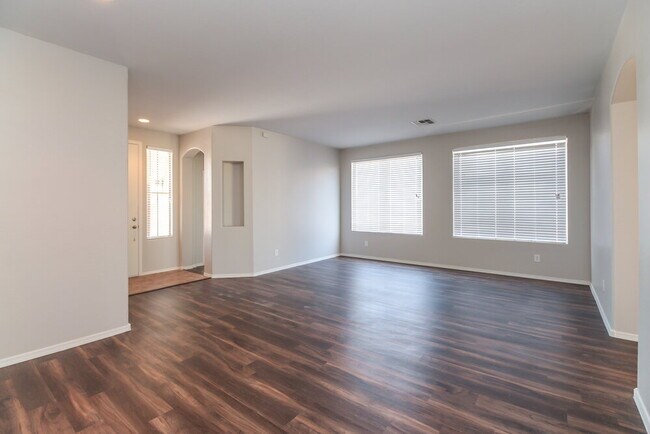 Foto del edificio - 10110 W Payson Rd