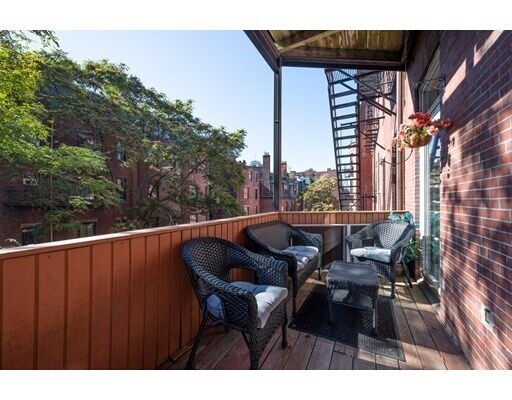 Foto del edificio - 109 Beacon St