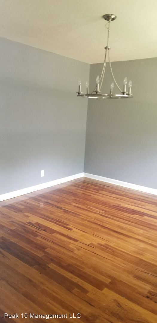 Building Photo - 3 br, 2 bath House - 2403 E Wilma St
