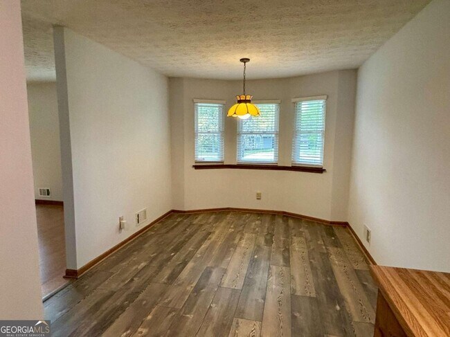 Building Photo - 2584 Gravitt Rd NW