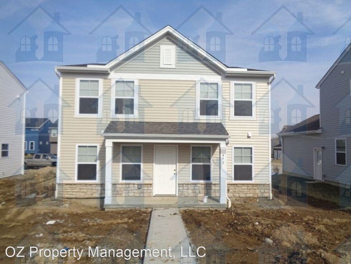 4 br, 2.5 bath House 472 West Kemper Road, House Rental in