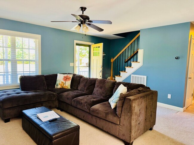 Building Photo - 2576 Blue Dog Ct