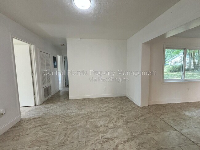 Foto del edificio - 4606 Meadowbrook Ave