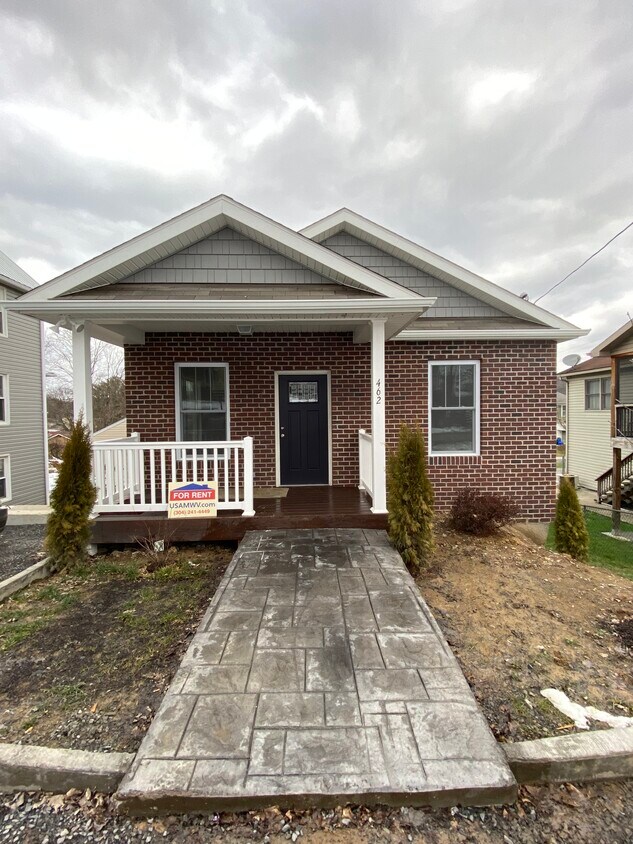 Primary Photo - 462 Ohio Ave