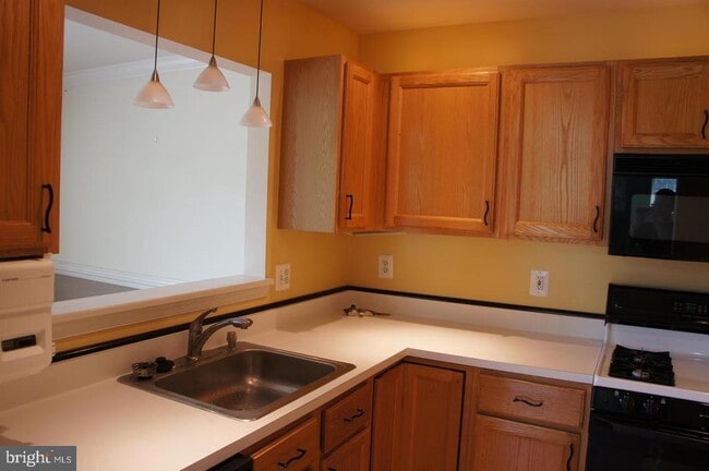 Foto del edificio - 12933 Bridger Dr