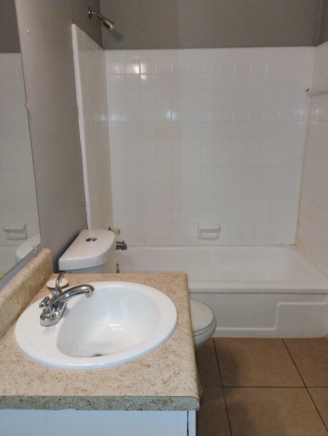 Building Photo - 3530 McVea St