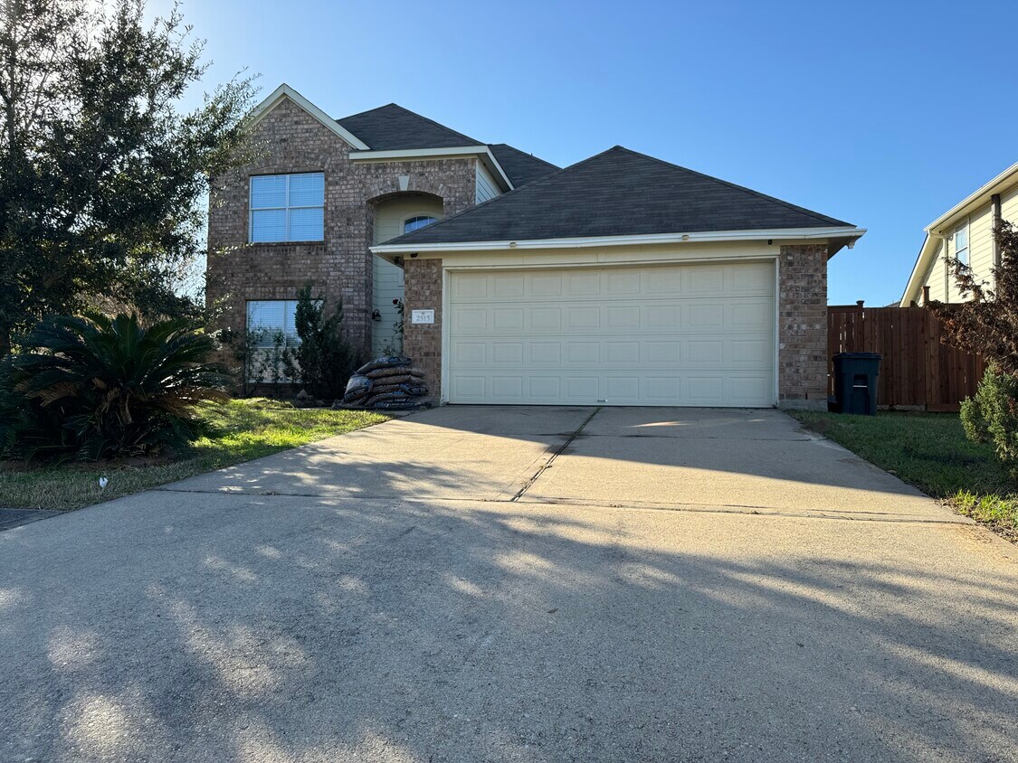 Foto principal - 2515 Ember Canyon Ln