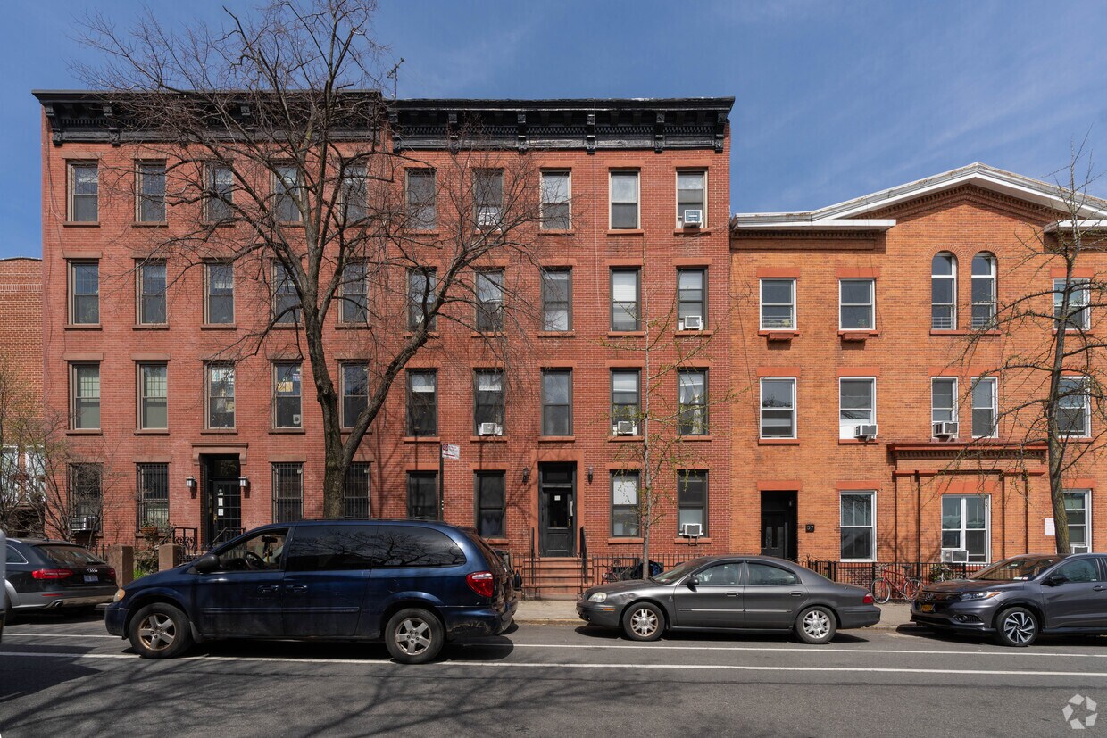 Foto principal - 53 3rd St