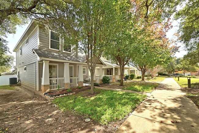 Foto del edificio - 1901 Clarksville Ln