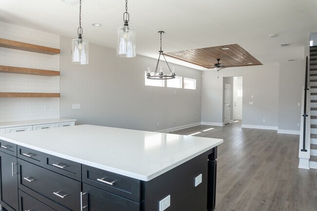 Building Photo - 1418 Landon Hills Dr