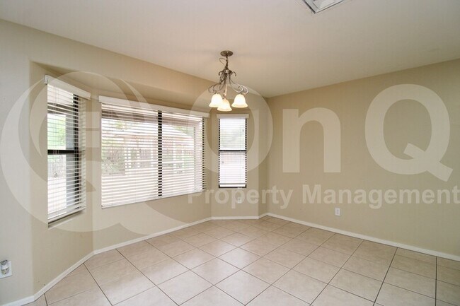 Foto del edificio - 4526 W Orchid Ln