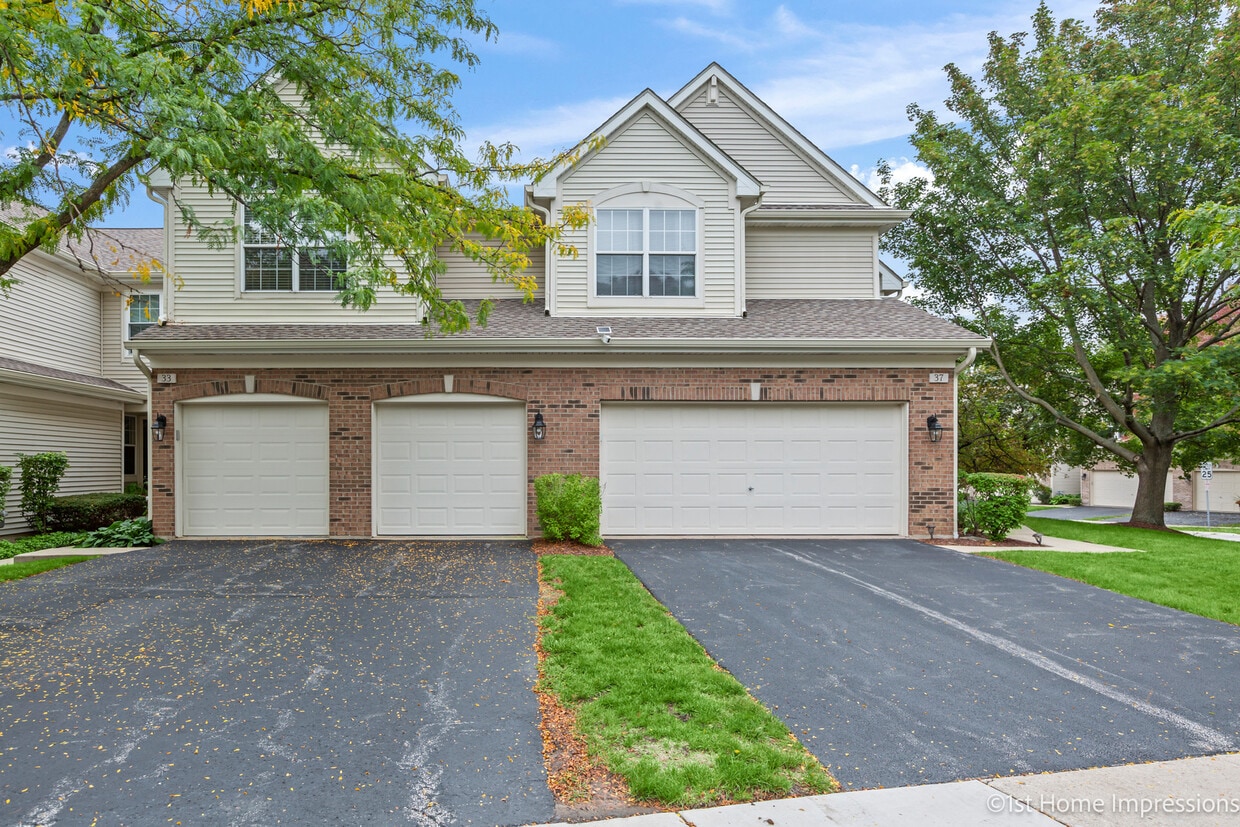 33 Egg Harbour Ct, Schaumburg, IL 60173 Townhome Rentals in Schaumburg IL