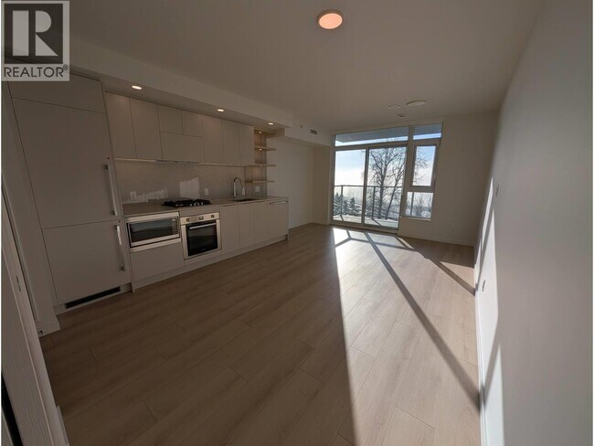 Photo du bâtiment - 311 Alderson Ave