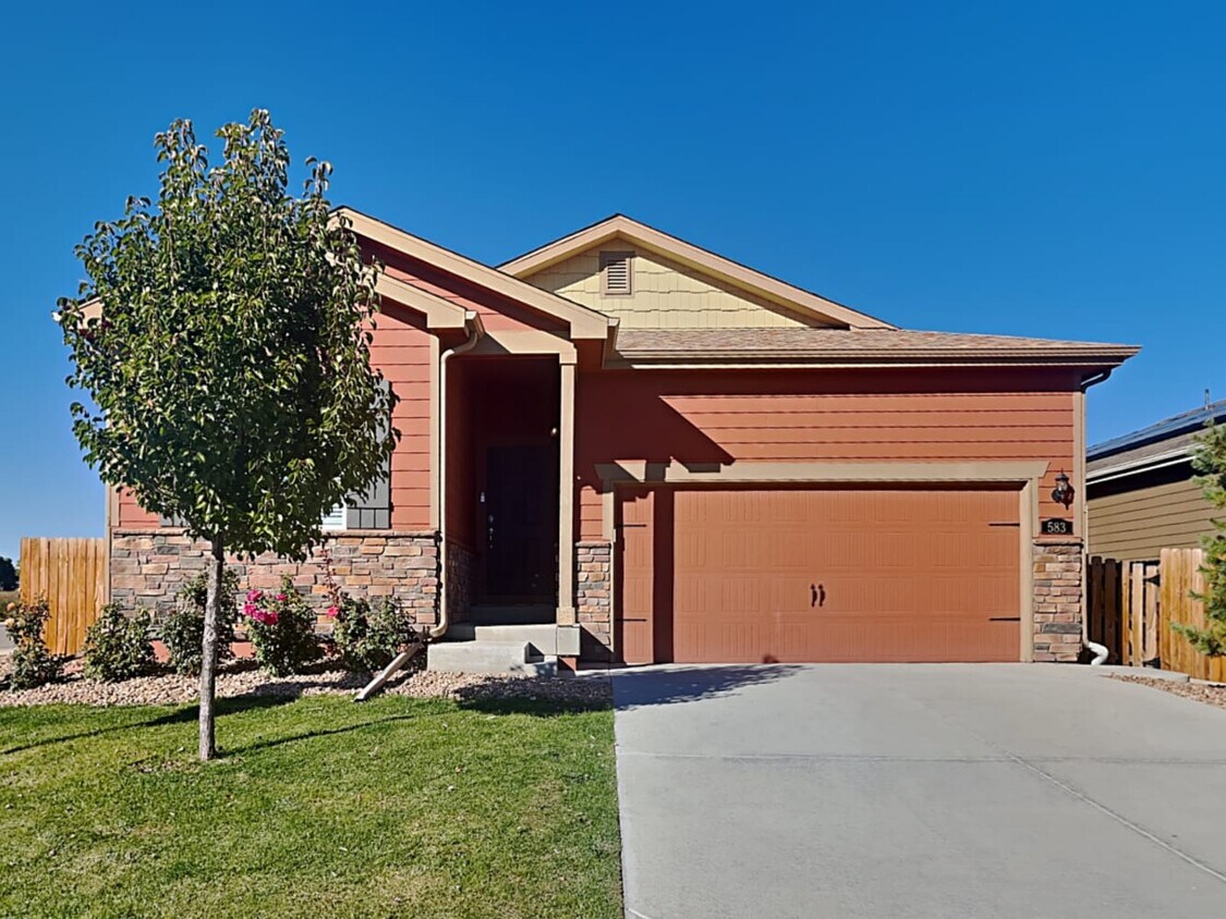 Primary Photo - 583 Solano Dr