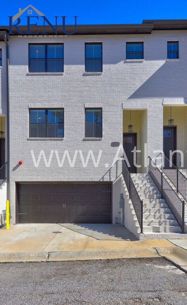 Foto del edificio - This home is available for NO CONTACT show...