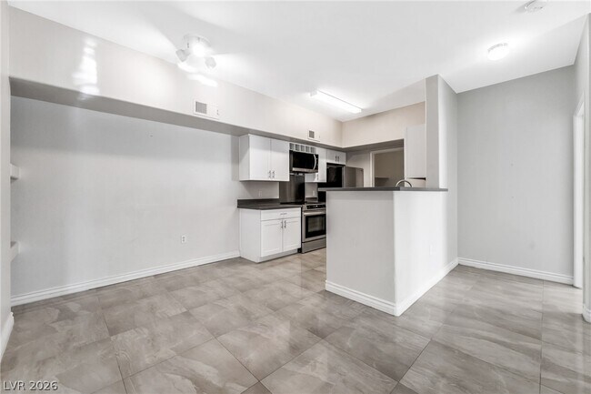 Foto del edificio - 2615 W Gary Ave