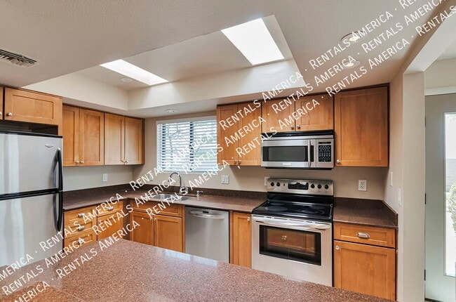Building Photo - 5421 N Paseo de la Pereza