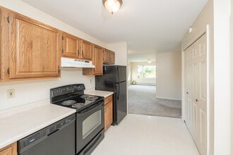 Building Photo - 60 Riggs Dr