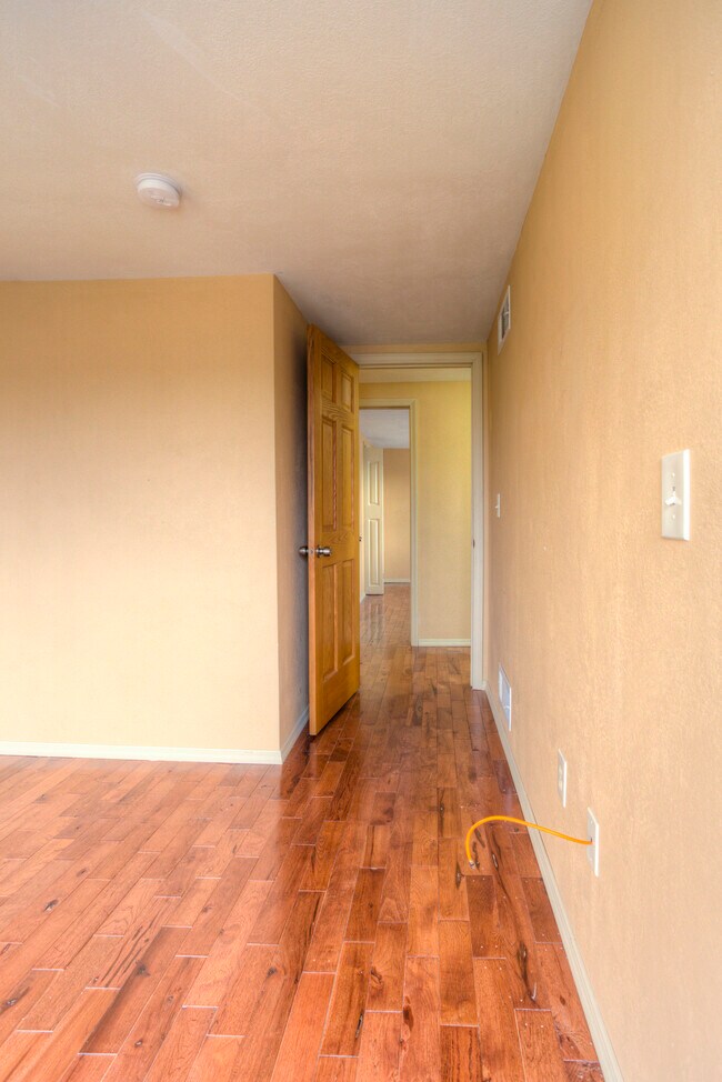 Building Photo - 12 Brosville St