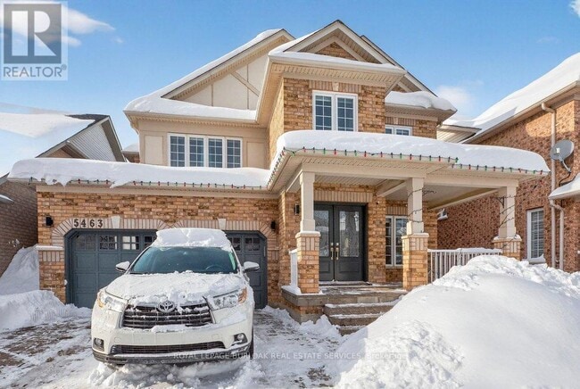 Photo du bâtiment - 5463 Blue Spruce Ave