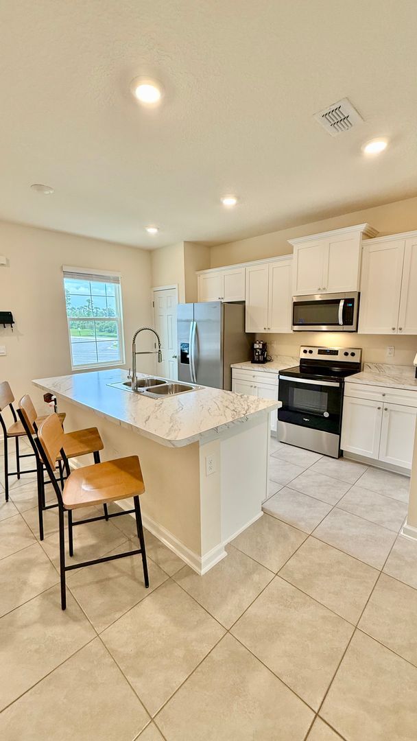 Foto del edificio - 2BR/3BA Townhome Sweet Townhome - Pet Frie...