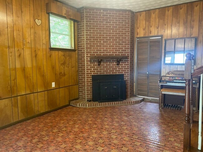 Building Photo - 12608 Rocky River Church Rd