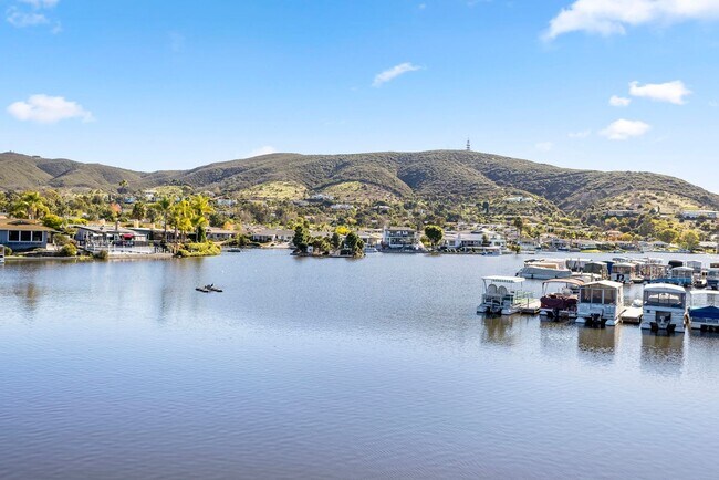 Building Photo - Great lake San Marcos Rental